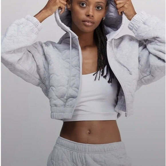 PacSun Nevada Crop Hooded Sweatshirt Womens S Grey Heart Quilted Preppy Active - Picture 1 of 10